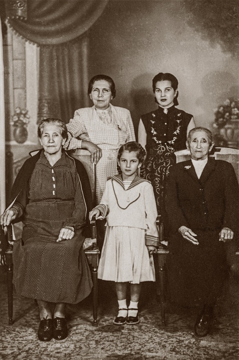 5 gerações de mulheres de minha família